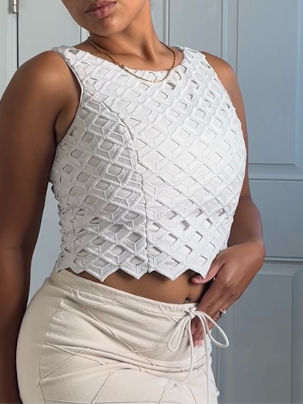 White House Black Market White Textured Cropped Tank